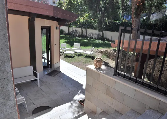 Dentro Le Mura, Natura Relax E Cultura LʼAquila